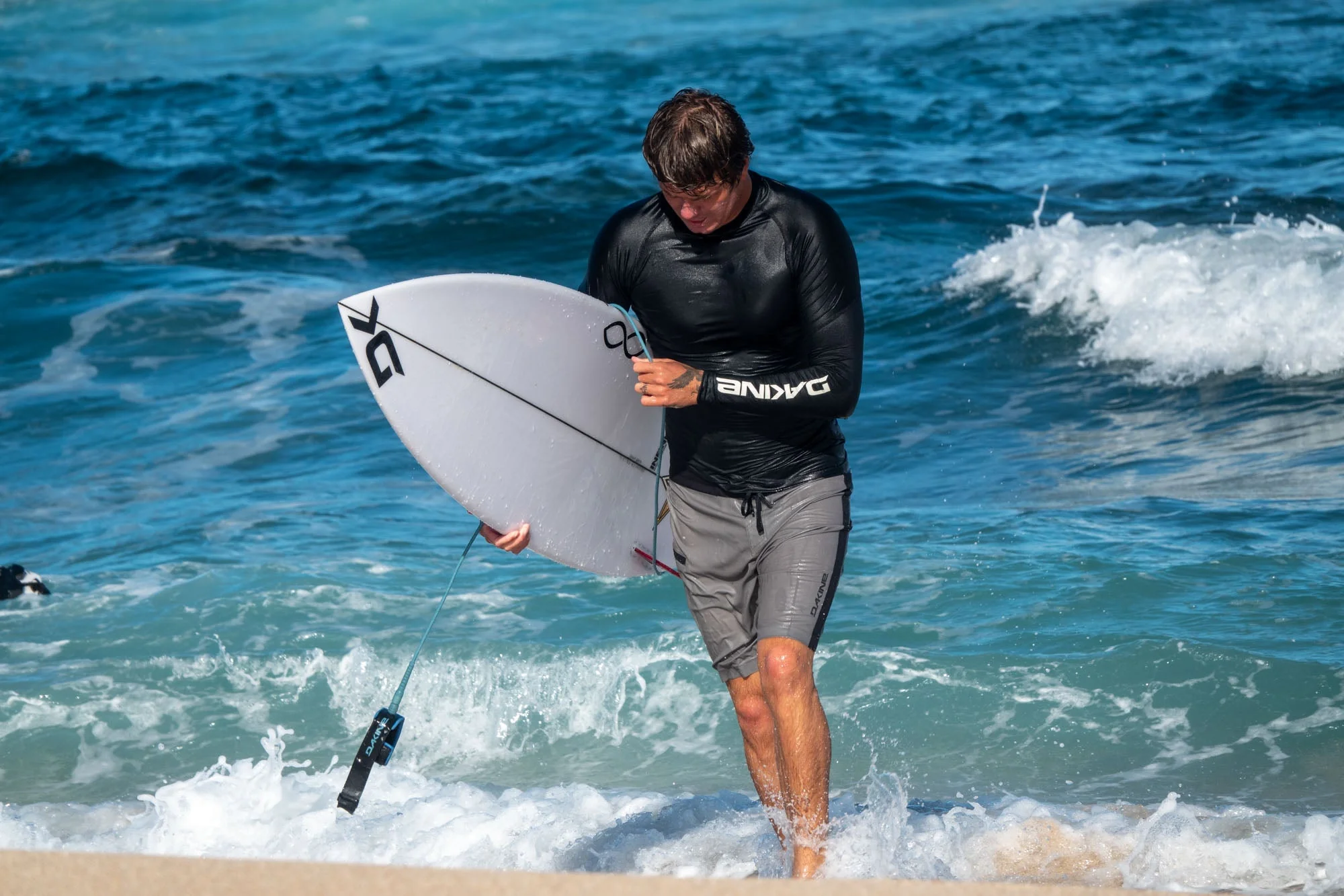 HD Snug Fit Long Sleeve Rashguard Crew - Image 22