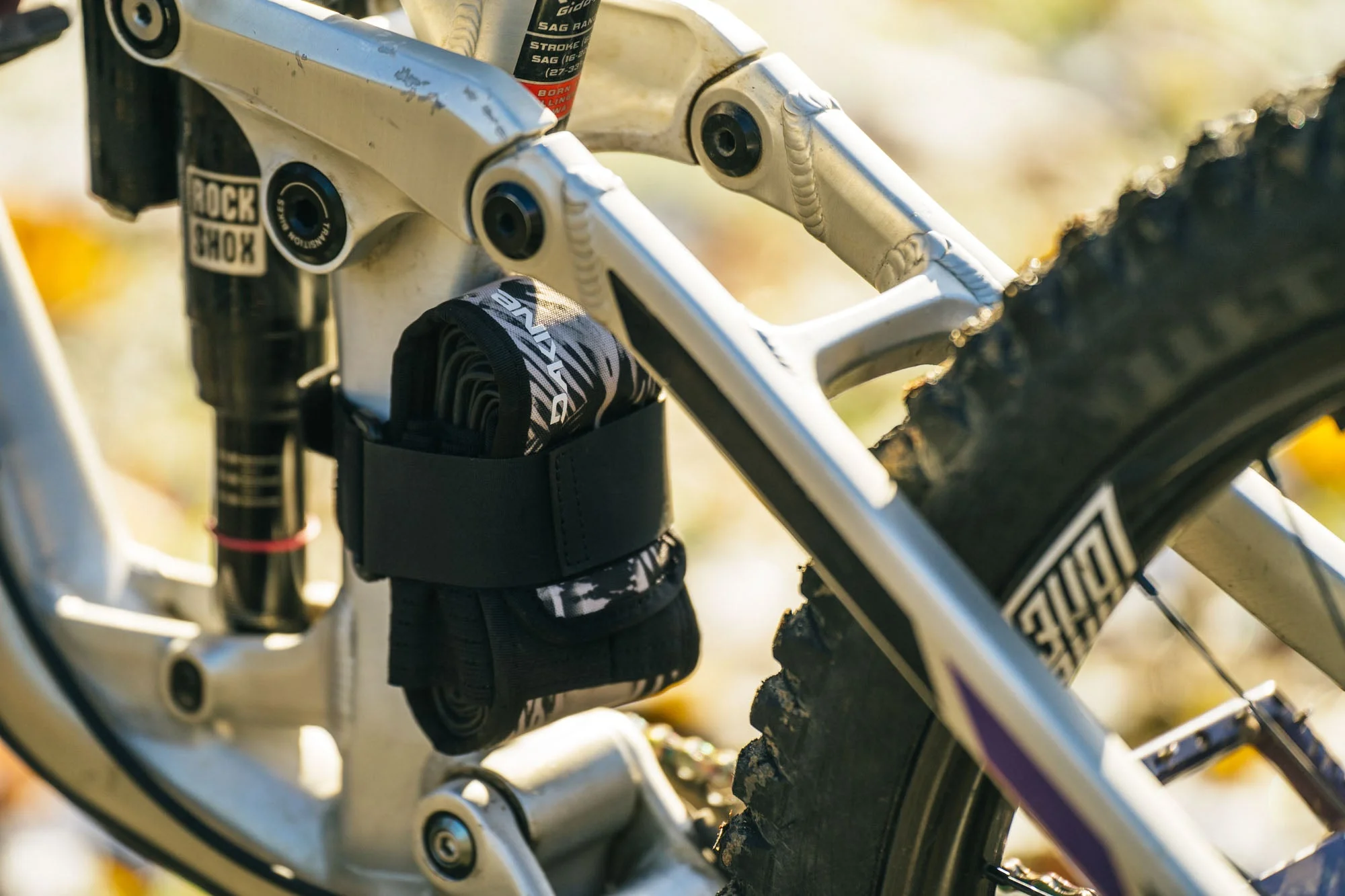 Hot Laps Gripper Bike Bag - Image 31